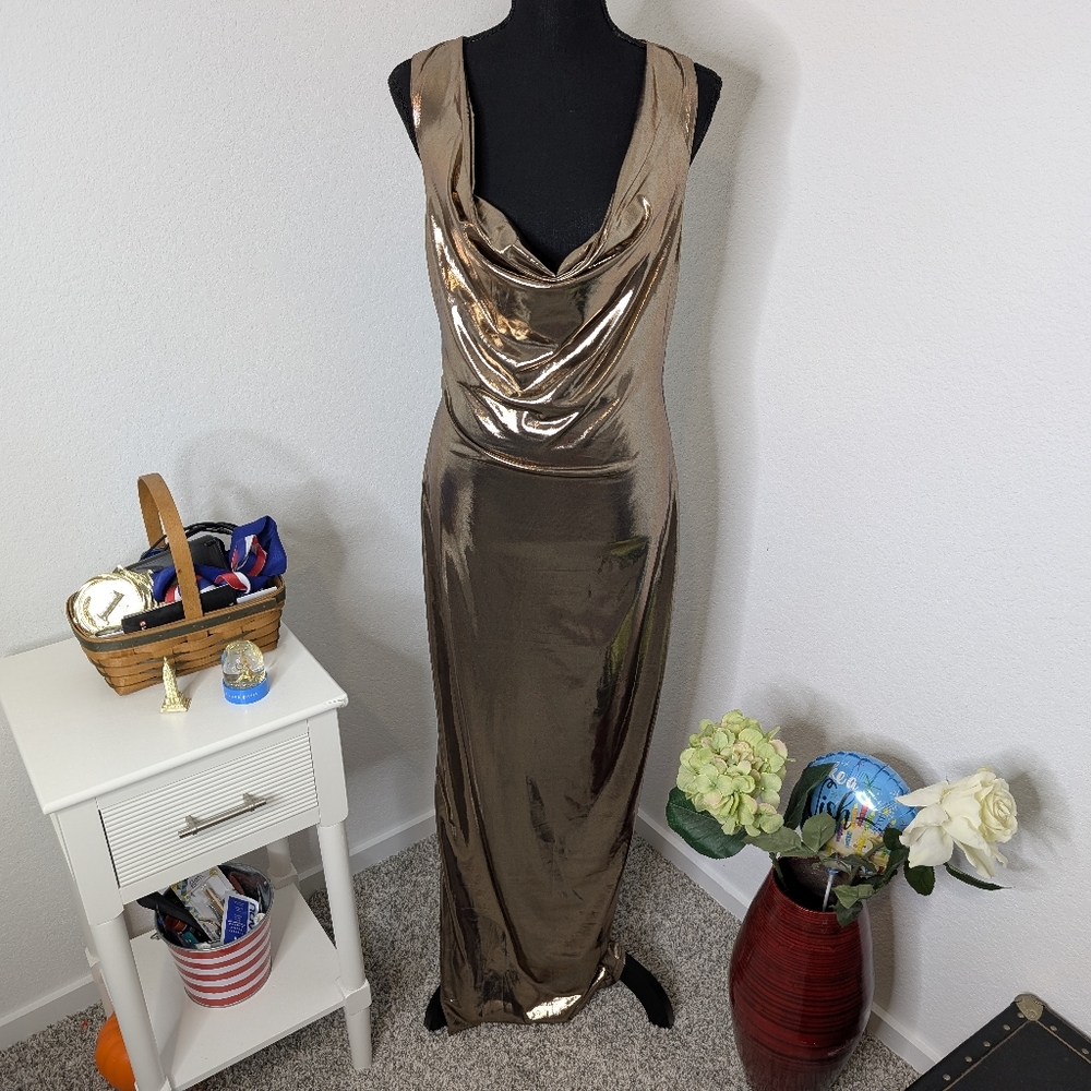 💘 Micas Metallic Bronze Long Dress with Open Back - Sexy & Elegant" size L - Picture 3 of 7